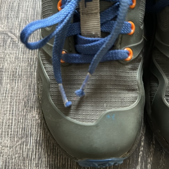 Merrill boys shoes - Picture 3 of 8